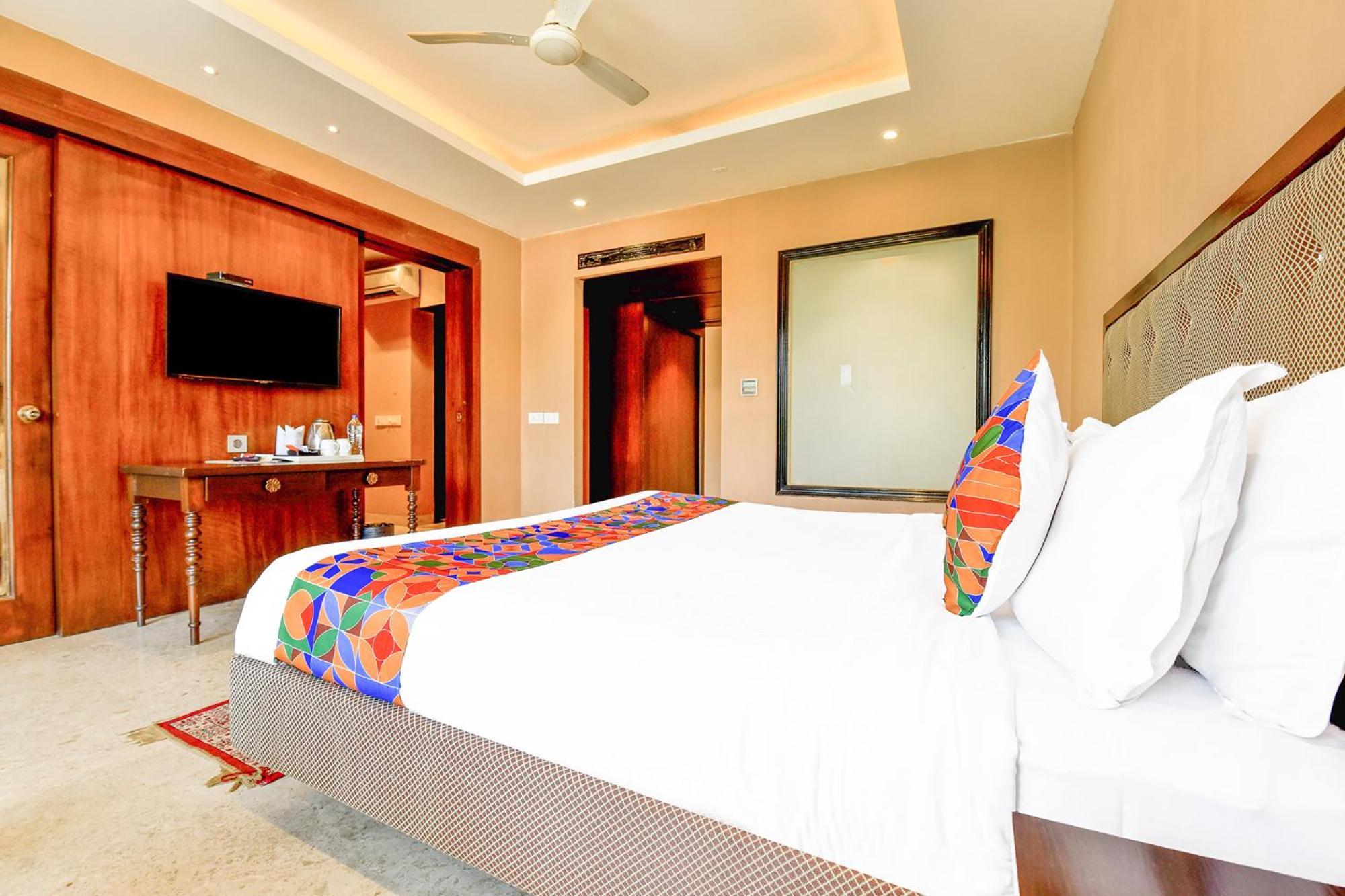 Fabhotel Prime The King'S Court - Nr Calangute Beach エクステリア 写真